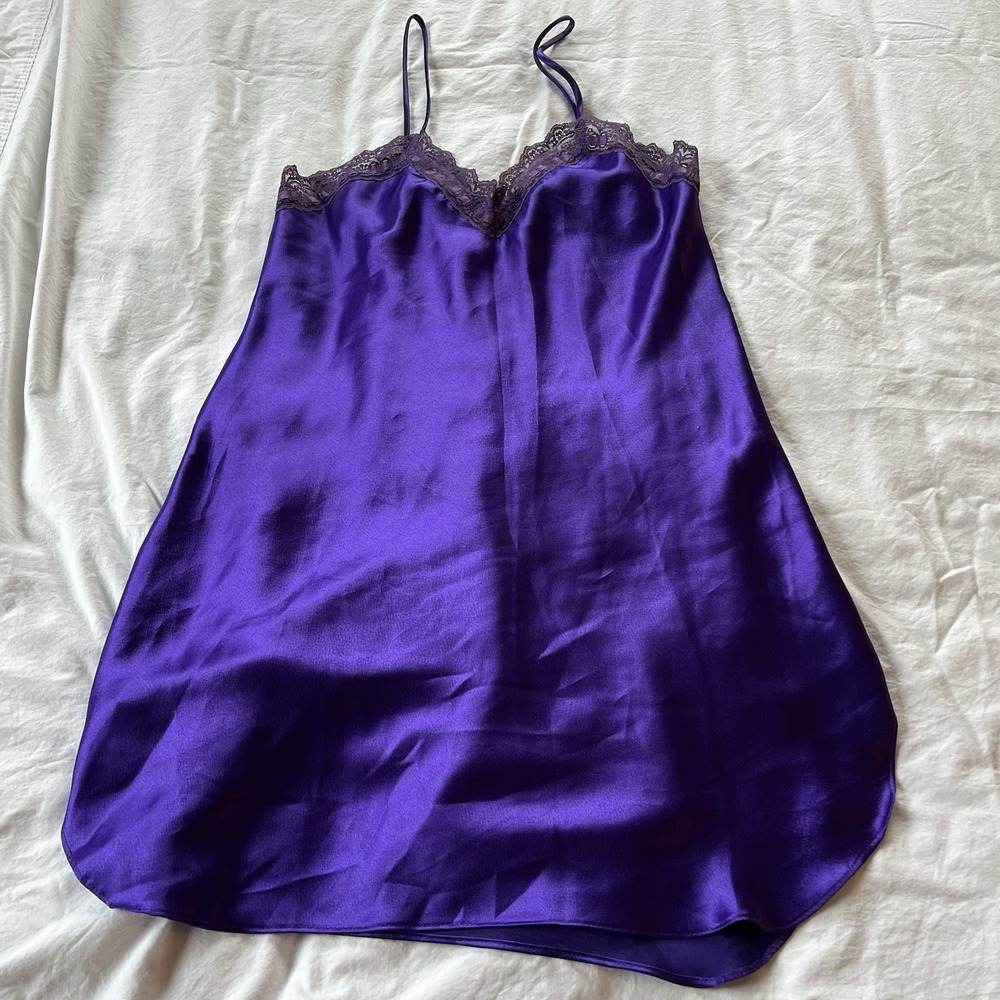 Intimate‎ Affair Vintage Purple Slip Medium